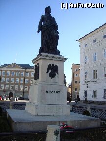 [P05] Statuia lui Mozart din Salzburg » foto by raluca06
 - 
<span class="allrVoted glyphicon glyphicon-heart hidden" id="av6286"></span>
<a class="m-l-10 hidden" id="sv6286" onclick="voting_Foto_DelVot(,6286,1815)" role="button">șterge vot <span class="glyphicon glyphicon-remove"></span></a>
<a id="v96286" class=" c-red"  onclick="voting_Foto_SetVot(6286)" role="button"><span class="glyphicon glyphicon-heart-empty"></span> <b>LIKE</b> = Votează poza</a> <img class="hidden"  id="f6286W9" src="/imagini/loader.gif" border="0" /><span class="AjErrMes hidden" id="e6286ErM"></span>