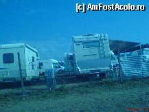 [P1x] Campingul de langa parcarea circuitului. Am uitat sa mentionez ca daca vrei poti sa mergi cu rulota sau cu cortul. » foto by cristi_an3000
 - 
<span class="allrVoted glyphicon glyphicon-heart hidden" id="av6337"></span>
<a class="m-l-10 hidden" id="sv6337" onclick="voting_Foto_DelVot(,6337,2007)" role="button">șterge vot <span class="glyphicon glyphicon-remove"></span></a>
<a id="v96337" class=" c-red"  onclick="voting_Foto_SetVot(6337)" role="button"><span class="glyphicon glyphicon-heart-empty"></span> <b>LIKE</b> = Votează poza</a> <img class="hidden"  id="f6337W9" src="/imagini/loader.gif" border="0" /><span class="AjErrMes hidden" id="e6337ErM"></span>
