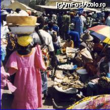 [P01] Piata centrala din Banjul » foto by Pami*
 - 
<span class="allrVoted glyphicon glyphicon-heart hidden" id="av20102"></span>
<a class="m-l-10 hidden" id="sv20102" onclick="voting_Foto_DelVot(,20102,3508)" role="button">șterge vot <span class="glyphicon glyphicon-remove"></span></a>
<a id="v920102" class=" c-red"  onclick="voting_Foto_SetVot(20102)" role="button"><span class="glyphicon glyphicon-heart-empty"></span> <b>LIKE</b> = Votează poza</a> <img class="hidden"  id="f20102W9" src="/imagini/loader.gif" border="0" /><span class="AjErrMes hidden" id="e20102ErM"></span>