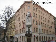 [P02] Hotelul pe exterior » foto by ldogaru
 - 
<span class="allrVoted glyphicon glyphicon-heart hidden" id="av191759"></span>
<a class="m-l-10 hidden" id="sv191759" onclick="voting_Foto_DelVot(,191759,3596)" role="button">șterge vot <span class="glyphicon glyphicon-remove"></span></a>
<a id="v9191759" class=" c-red"  onclick="voting_Foto_SetVot(191759)" role="button"><span class="glyphicon glyphicon-heart-empty"></span> <b>LIKE</b> = Votează poza</a> <img class="hidden"  id="f191759W9" src="/imagini/loader.gif" border="0" /><span class="AjErrMes hidden" id="e191759ErM"></span>