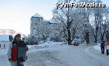 [P03] castelul din Kaprun in spate - noi asteptam autobuzul » foto by lizuk
 - 
<span class="allrVoted glyphicon glyphicon-heart hidden" id="av23953"></span>
<a class="m-l-10 hidden" id="sv23953" onclick="voting_Foto_DelVot(,23953,3697)" role="button">șterge vot <span class="glyphicon glyphicon-remove"></span></a>
<a id="v923953" class=" c-red"  onclick="voting_Foto_SetVot(23953)" role="button"><span class="glyphicon glyphicon-heart-empty"></span> <b>LIKE</b> = Votează poza</a> <img class="hidden"  id="f23953W9" src="/imagini/loader.gif" border="0" /><span class="AjErrMes hidden" id="e23953ErM"></span>