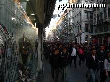 [P01] Beyoglu » foto by Nicu
 - 
<span class="allrVoted glyphicon glyphicon-heart hidden" id="av24611"></span>
<a class="m-l-10 hidden" id="sv24611" onclick="voting_Foto_DelVot(,24611,3727)" role="button">șterge vot <span class="glyphicon glyphicon-remove"></span></a>
<a id="v924611" class=" c-red"  onclick="voting_Foto_SetVot(24611)" role="button"><span class="glyphicon glyphicon-heart-empty"></span> <b>LIKE</b> = Votează poza</a> <img class="hidden"  id="f24611W9" src="/imagini/loader.gif" border="0" /><span class="AjErrMes hidden" id="e24611ErM"></span>