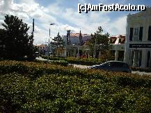 [P23] O vedere mai largă a outletului de la Parndorf. » foto by creivean
 - 
<span class="allrVoted glyphicon glyphicon-heart hidden" id="av311640"></span>
<a class="m-l-10 hidden" id="sv311640" onclick="voting_Foto_DelVot(,311640,4022)" role="button">șterge vot <span class="glyphicon glyphicon-remove"></span></a>
<a id="v9311640" class=" c-red"  onclick="voting_Foto_SetVot(311640)" role="button"><span class="glyphicon glyphicon-heart-empty"></span> <b>LIKE</b> = Votează poza</a> <img class="hidden"  id="f311640W9" src="/imagini/loader.gif" border="0" /><span class="AjErrMes hidden" id="e311640ErM"></span>
