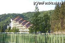 [P10] Hotel Bradul » foto by ancamariagadea*
 - 
<span class="allrVoted glyphicon glyphicon-heart hidden" id="av34999"></span>
<a class="m-l-10 hidden" id="sv34999" onclick="voting_Foto_DelVot(,34999,4212)" role="button">șterge vot <span class="glyphicon glyphicon-remove"></span></a>
<a id="v934999" class=" c-red"  onclick="voting_Foto_SetVot(34999)" role="button"><span class="glyphicon glyphicon-heart-empty"></span> <b>LIKE</b> = Votează poza</a> <img class="hidden"  id="f34999W9" src="/imagini/loader.gif" border="0" /><span class="AjErrMes hidden" id="e34999ErM"></span>
