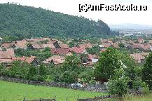 [P06] Cartierul Voinesti vazut de pe drumul forestier » foto by ancamariagadea*
 - 
<span class="allrVoted glyphicon glyphicon-heart hidden" id="av34995"></span>
<a class="m-l-10 hidden" id="sv34995" onclick="voting_Foto_DelVot(,34995,4212)" role="button">șterge vot <span class="glyphicon glyphicon-remove"></span></a>
<a id="v934995" class=" c-red"  onclick="voting_Foto_SetVot(34995)" role="button"><span class="glyphicon glyphicon-heart-empty"></span> <b>LIKE</b> = Votează poza</a> <img class="hidden"  id="f34995W9" src="/imagini/loader.gif" border="0" /><span class="AjErrMes hidden" id="e34995ErM"></span>
