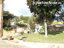 [P17] Gradina din fata vilei » foto by pepsi70ro
 - 
<span class="allrVoted glyphicon glyphicon-heart hidden" id="av39185"></span>
<a class="m-l-10 hidden" id="sv39185" onclick="voting_Foto_DelVot(,39185,4447)" role="button">șterge vot <span class="glyphicon glyphicon-remove"></span></a>
<a id="v939185" class=" c-red"  onclick="voting_Foto_SetVot(39185)" role="button"><span class="glyphicon glyphicon-heart-empty"></span> <b>LIKE</b> = Votează poza</a> <img class="hidden"  id="f39185W9" src="/imagini/loader.gif" border="0" /><span class="AjErrMes hidden" id="e39185ErM"></span>