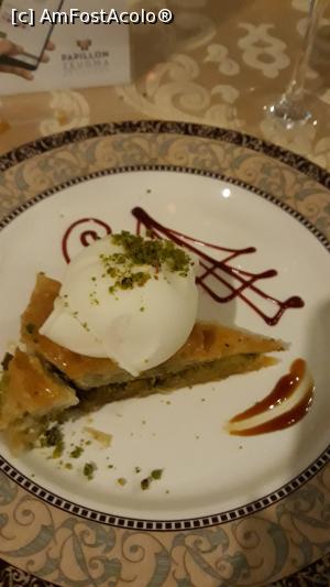 [P30] baclava cu inghetata » foto by viki68r
 - 
<span class="allrVoted glyphicon glyphicon-heart hidden" id="av1089278"></span>
<a class="m-l-10 hidden" id="sv1089278" onclick="voting_Foto_DelVot(,1089278,10)" role="button">șterge vot <span class="glyphicon glyphicon-remove"></span></a>
<a id="v91089278" class=" c-red"  onclick="voting_Foto_SetVot(1089278)" role="button"><span class="glyphicon glyphicon-heart-empty"></span> <b>LIKE</b> = Votează poza</a> <img class="hidden"  id="f1089278W9" src="/imagini/loader.gif" border="0" /><span class="AjErrMes hidden" id="e1089278ErM"></span>