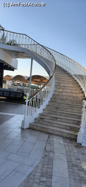 [P07] Scara ce duce la terasă ! » foto by moraru marian
 - 
<span class="allrVoted glyphicon glyphicon-heart hidden" id="av1248570"></span>
<a class="m-l-10 hidden" id="sv1248570" onclick="voting_Foto_DelVot(,1248570,10)" role="button">șterge vot <span class="glyphicon glyphicon-remove"></span></a>
<a id="v91248570" class=" c-red"  onclick="voting_Foto_SetVot(1248570)" role="button"><span class="glyphicon glyphicon-heart-empty"></span> <b>LIKE</b> = Votează poza</a> <img class="hidden"  id="f1248570W9" src="/imagini/loader.gif" border="0" /><span class="AjErrMes hidden" id="e1248570ErM"></span>