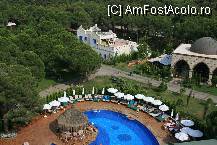 [P04] In dreapta spate era restaurantul turcesc, in stanga cel mexican, iar in plan apropiat piscina si barul aferent. » foto by alexandruduma
 - 
<span class="allrVoted glyphicon glyphicon-heart hidden" id="av19620"></span>
<a class="m-l-10 hidden" id="sv19620" onclick="voting_Foto_DelVot(,19620,100)" role="button">șterge vot <span class="glyphicon glyphicon-remove"></span></a>
<a id="v919620" class=" c-red"  onclick="voting_Foto_SetVot(19620)" role="button"><span class="glyphicon glyphicon-heart-empty"></span> <b>LIKE</b> = Votează poza</a> <img class="hidden"  id="f19620W9" src="/imagini/loader.gif" border="0" /><span class="AjErrMes hidden" id="e19620ErM"></span>