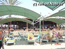 [P06] copertinele de la plaja si ...barul de la plaja... » foto by soreno29
 - 
<span class="allrVoted glyphicon glyphicon-heart hidden" id="av10138"></span>
<a class="m-l-10 hidden" id="sv10138" onclick="voting_Foto_DelVot(,10138,11)" role="button">șterge vot <span class="glyphicon glyphicon-remove"></span></a>
<a id="v910138" class=" c-red"  onclick="voting_Foto_SetVot(10138)" role="button"><span class="glyphicon glyphicon-heart-empty"></span> <b>LIKE</b> = Votează poza</a> <img class="hidden"  id="f10138W9" src="/imagini/loader.gif" border="0" /><span class="AjErrMes hidden" id="e10138ErM"></span>