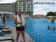[P31] piscina exterioara in partea cu tobogane si sezloange , unde poti fi servit de fetele pe role de la pool bar » foto by gioko
 - 
<span class="allrVoted glyphicon glyphicon-heart hidden" id="av179397"></span>
<a class="m-l-10 hidden" id="sv179397" onclick="voting_Foto_DelVot(,179397,175)" role="button">șterge vot <span class="glyphicon glyphicon-remove"></span></a>
<a id="v9179397" class=" c-red"  onclick="voting_Foto_SetVot(179397)" role="button"><span class="glyphicon glyphicon-heart-empty"></span> <b>LIKE</b> = Votează poza</a> <img class="hidden"  id="f179397W9" src="/imagini/loader.gif" border="0" /><span class="AjErrMes hidden" id="e179397ErM"></span>