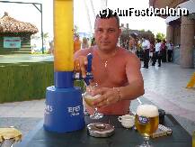 [P06] Mmm..ce sa mai aburit paharul!!! » foto by jokermen2001
 - 
<span class="allrVoted glyphicon glyphicon-heart hidden" id="av7500"></span>
<a class="m-l-10 hidden" id="sv7500" onclick="voting_Foto_DelVot(,7500,177)" role="button">șterge vot <span class="glyphicon glyphicon-remove"></span></a>
<a id="v97500" class=" c-red"  onclick="voting_Foto_SetVot(7500)" role="button"><span class="glyphicon glyphicon-heart-empty"></span> <b>LIKE</b> = Votează poza</a> <img class="hidden"  id="f7500W9" src="/imagini/loader.gif" border="0" /><span class="AjErrMes hidden" id="e7500ErM"></span>