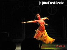 [P47] numar din spectacolul de seara » foto by cosminp
 - 
<span class="allrVoted glyphicon glyphicon-heart hidden" id="av162239"></span>
<a class="m-l-10 hidden" id="sv162239" onclick="voting_Foto_DelVot(,162239,20)" role="button">șterge vot <span class="glyphicon glyphicon-remove"></span></a>
<a id="v9162239" class=" c-red"  onclick="voting_Foto_SetVot(162239)" role="button"><span class="glyphicon glyphicon-heart-empty"></span> <b>LIKE</b> = Votează poza</a> <img class="hidden"  id="f162239W9" src="/imagini/loader.gif" border="0" /><span class="AjErrMes hidden" id="e162239ErM"></span>