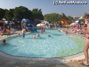 [P21] piscina pentru copii » foto by vio_andu_gaby
 - 
<span class="allrVoted glyphicon glyphicon-heart hidden" id="av526137"></span>
<a class="m-l-10 hidden" id="sv526137" onclick="voting_Foto_DelVot(,526137,20)" role="button">șterge vot <span class="glyphicon glyphicon-remove"></span></a>
<a id="v9526137" class=" c-red"  onclick="voting_Foto_SetVot(526137)" role="button"><span class="glyphicon glyphicon-heart-empty"></span> <b>LIKE</b> = Votează poza</a> <img class="hidden"  id="f526137W9" src="/imagini/loader.gif" border="0" /><span class="AjErrMes hidden" id="e526137ErM"></span>