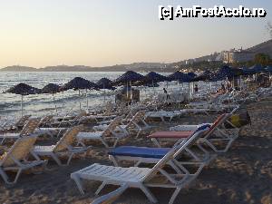 [P34] plajea seara la ephesia » foto by beberadutoiu*
 - 
<span class="allrVoted glyphicon glyphicon-heart hidden" id="av403407"></span>
<a class="m-l-10 hidden" id="sv403407" onclick="voting_Foto_DelVot(,403407,217)" role="button">șterge vot <span class="glyphicon glyphicon-remove"></span></a>
<a id="v9403407" class=" c-red"  onclick="voting_Foto_SetVot(403407)" role="button"><span class="glyphicon glyphicon-heart-empty"></span> <b>LIKE</b> = Votează poza</a> <img class="hidden"  id="f403407W9" src="/imagini/loader.gif" border="0" /><span class="AjErrMes hidden" id="e403407ErM"></span>