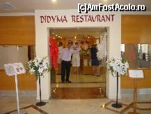 [P55] HE - intrarea in restaurant, de ziua turceasca. » foto by Horia
 - 
<span class="allrVoted glyphicon glyphicon-heart hidden" id="av140469"></span>
<a class="m-l-10 hidden" id="sv140469" onclick="voting_Foto_DelVot(,140469,217)" role="button">șterge vot <span class="glyphicon glyphicon-remove"></span></a>
<a id="v9140469" class=" c-red"  onclick="voting_Foto_SetVot(140469)" role="button"><span class="glyphicon glyphicon-heart-empty"></span> <b>LIKE</b> = Votează poza</a> <img class="hidden"  id="f140469W9" src="/imagini/loader.gif" border="0" /><span class="AjErrMes hidden" id="e140469ErM"></span>