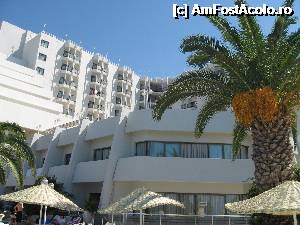 [P11] Hotelul fotografiat de la piscina » foto by webber
 - 
<span class="allrVoted glyphicon glyphicon-heart hidden" id="av356526"></span>
<a class="m-l-10 hidden" id="sv356526" onclick="voting_Foto_DelVot(,356526,220)" role="button">șterge vot <span class="glyphicon glyphicon-remove"></span></a>
<a id="v9356526" class=" c-red"  onclick="voting_Foto_SetVot(356526)" role="button"><span class="glyphicon glyphicon-heart-empty"></span> <b>LIKE</b> = Votează poza</a> <img class="hidden"  id="f356526W9" src="/imagini/loader.gif" border="0" /><span class="AjErrMes hidden" id="e356526ErM"></span>