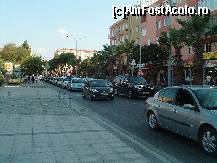 [P31] Canakkale dupa-amiaza, coada de imbarcare la feribot » foto by Aeerdna*
 - 
<span class="allrVoted glyphicon glyphicon-heart hidden" id="av145304"></span>
<a class="m-l-10 hidden" id="sv145304" onclick="voting_Foto_DelVot(,145304,220)" role="button">șterge vot <span class="glyphicon glyphicon-remove"></span></a>
<a id="v9145304" class=" c-red"  onclick="voting_Foto_SetVot(145304)" role="button"><span class="glyphicon glyphicon-heart-empty"></span> <b>LIKE</b> = Votează poza</a> <img class="hidden"  id="f145304W9" src="/imagini/loader.gif" border="0" /><span class="AjErrMes hidden" id="e145304ErM"></span>