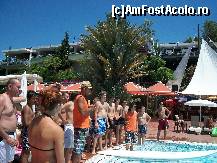 [P21] animatie la piscina » foto by bogdan32
 - 
<span class="allrVoted glyphicon glyphicon-heart hidden" id="av220726"></span>
<a class="m-l-10 hidden" id="sv220726" onclick="voting_Foto_DelVot(,220726,309)" role="button">șterge vot <span class="glyphicon glyphicon-remove"></span></a>
<a id="v9220726" class=" c-red"  onclick="voting_Foto_SetVot(220726)" role="button"><span class="glyphicon glyphicon-heart-empty"></span> <b>LIKE</b> = Votează poza</a> <img class="hidden"  id="f220726W9" src="/imagini/loader.gif" border="0" /><span class="AjErrMes hidden" id="e220726ErM"></span>