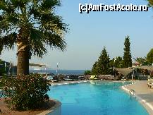 [P08] Piscina de langa Aqua Parc vazuta din alt unghi » foto by Xander
 - 
<span class="allrVoted glyphicon glyphicon-heart hidden" id="av437790"></span>
<a class="m-l-10 hidden" id="sv437790" onclick="voting_Foto_DelVot(,437790,309)" role="button">șterge vot <span class="glyphicon glyphicon-remove"></span></a>
<a id="v9437790" class=" c-red"  onclick="voting_Foto_SetVot(437790)" role="button"><span class="glyphicon glyphicon-heart-empty"></span> <b>LIKE</b> = Votează poza</a> <img class="hidden"  id="f437790W9" src="/imagini/loader.gif" border="0" /><span class="AjErrMes hidden" id="e437790ErM"></span>
