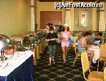 [P15] BUFETUL SUEDEZ (RESTAURANTUL VESTEUROPENILOR) » foto by birsanioan
 - 
<span class="allrVoted glyphicon glyphicon-heart hidden" id="av93821"></span>
<a class="m-l-10 hidden" id="sv93821" onclick="voting_Foto_DelVot(,93821,32)" role="button">șterge vot <span class="glyphicon glyphicon-remove"></span></a>
<a id="v993821" class=" c-red"  onclick="voting_Foto_SetVot(93821)" role="button"><span class="glyphicon glyphicon-heart-empty"></span> <b>LIKE</b> = Votează poza</a> <img class="hidden"  id="f93821W9" src="/imagini/loader.gif" border="0" /><span class="AjErrMes hidden" id="e93821ErM"></span>