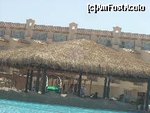 [P06] barul de la piscina, in apa erau scaune pe care se pute sta si savura un cocktail sau orice altceva » foto by ca_an_
 - 
<span class="allrVoted glyphicon glyphicon-heart hidden" id="av142759"></span>
<a class="m-l-10 hidden" id="sv142759" onclick="voting_Foto_DelVot(,142759,33)" role="button">șterge vot <span class="glyphicon glyphicon-remove"></span></a>
<a id="v9142759" class=" c-red"  onclick="voting_Foto_SetVot(142759)" role="button"><span class="glyphicon glyphicon-heart-empty"></span> <b>LIKE</b> = Votează poza</a> <img class="hidden"  id="f142759W9" src="/imagini/loader.gif" border="0" /><span class="AjErrMes hidden" id="e142759ErM"></span>