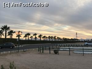 [P15] intrarea la hotel » foto by atimespeed
 - 
<span class="allrVoted glyphicon glyphicon-heart hidden" id="av827703"></span>
<a class="m-l-10 hidden" id="sv827703" onclick="voting_Foto_DelVot(,827703,34)" role="button">șterge vot <span class="glyphicon glyphicon-remove"></span></a>
<a id="v9827703" class=" c-red"  onclick="voting_Foto_SetVot(827703)" role="button"><span class="glyphicon glyphicon-heart-empty"></span> <b>LIKE</b> = Votează poza</a> <img class="hidden"  id="f827703W9" src="/imagini/loader.gif" border="0" /><span class="AjErrMes hidden" id="e827703ErM"></span>