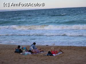 [P02] lume citind la plajă » foto by icata24
 - 
<span class="allrVoted glyphicon glyphicon-heart hidden" id="av1405078"></span>
<a class="m-l-10 hidden" id="sv1405078" onclick="voting_Foto_DelVot(,1405078,349)" role="button">șterge vot <span class="glyphicon glyphicon-remove"></span></a>
<a id="v91405078" class=" c-red"  onclick="voting_Foto_SetVot(1405078)" role="button"><span class="glyphicon glyphicon-heart-empty"></span> <b>LIKE</b> = Votează poza</a> <img class="hidden"  id="f1405078W9" src="/imagini/loader.gif" border="0" /><span class="AjErrMes hidden" id="e1405078ErM"></span>