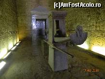 [P14] Templul de la Edfu - altarul cu o arca solara » foto by Pușcașu Marin
 - 
<span class="allrVoted glyphicon glyphicon-heart hidden" id="av385313"></span>
<a class="m-l-10 hidden" id="sv385313" onclick="voting_Foto_DelVot(,385313,351)" role="button">șterge vot <span class="glyphicon glyphicon-remove"></span></a>
<a id="v9385313" class=" c-red"  onclick="voting_Foto_SetVot(385313)" role="button"><span class="glyphicon glyphicon-heart-empty"></span> <b>LIKE</b> = Votează poza</a> <img class="hidden"  id="f385313W9" src="/imagini/loader.gif" border="0" /><span class="AjErrMes hidden" id="e385313ErM"></span>