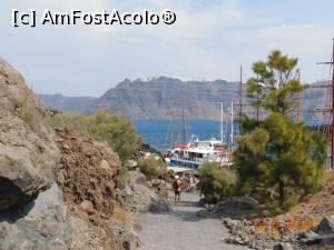[P03] Vasele de croazieră acostate în micul port din Nea Kameni » foto by irinad
 - 
<span class="allrVoted glyphicon glyphicon-heart hidden" id="av1214732"></span>
<a class="m-l-10 hidden" id="sv1214732" onclick="voting_Foto_DelVot(,1214732,363)" role="button">șterge vot <span class="glyphicon glyphicon-remove"></span></a>
<a id="v91214732" class=" c-red"  onclick="voting_Foto_SetVot(1214732)" role="button"><span class="glyphicon glyphicon-heart-empty"></span> <b>LIKE</b> = Votează poza</a> <img class="hidden"  id="f1214732W9" src="/imagini/loader.gif" border="0" /><span class="AjErrMes hidden" id="e1214732ErM"></span>