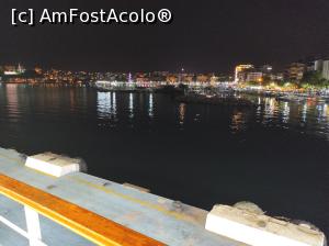 [P16] Canakkale vazut de pe ferry noaptea » foto by ilee
 - 
<span class="allrVoted glyphicon glyphicon-heart hidden" id="av1381926"></span>
<a class="m-l-10 hidden" id="sv1381926" onclick="voting_Foto_DelVot(,1381926,377)" role="button">șterge vot <span class="glyphicon glyphicon-remove"></span></a>
<a id="v91381926" class=" c-red"  onclick="voting_Foto_SetVot(1381926)" role="button"><span class="glyphicon glyphicon-heart-empty"></span> <b>LIKE</b> = Votează poza</a> <img class="hidden"  id="f1381926W9" src="/imagini/loader.gif" border="0" /><span class="AjErrMes hidden" id="e1381926ErM"></span>