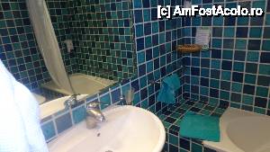 [P11] Un colt din baie » foto by liviadavidescu
 - 
<span class="allrVoted glyphicon glyphicon-heart hidden" id="av465397"></span>
<a class="m-l-10 hidden" id="sv465397" onclick="voting_Foto_DelVot(,465397,398)" role="button">șterge vot <span class="glyphicon glyphicon-remove"></span></a>
<a id="v9465397" class=" c-red"  onclick="voting_Foto_SetVot(465397)" role="button"><span class="glyphicon glyphicon-heart-empty"></span> <b>LIKE</b> = Votează poza</a> <img class="hidden"  id="f465397W9" src="/imagini/loader.gif" border="0" /><span class="AjErrMes hidden" id="e465397ErM"></span>