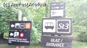 [P26] Parcul National Lacurile Plitvice - tot parcul este plin de indicatoare. Aici îmbarcarea pentru vaporaș în Stația 3.  » foto by Aurici
 - 
<span class="allrVoted glyphicon glyphicon-heart hidden" id="av1026539"></span>
<a class="m-l-10 hidden" id="sv1026539" onclick="voting_Foto_DelVot(,1026539,412)" role="button">șterge vot <span class="glyphicon glyphicon-remove"></span></a>
<a id="v91026539" class=" c-red"  onclick="voting_Foto_SetVot(1026539)" role="button"><span class="glyphicon glyphicon-heart-empty"></span> <b>LIKE</b> = Votează poza</a> <img class="hidden"  id="f1026539W9" src="/imagini/loader.gif" border="0" /><span class="AjErrMes hidden" id="e1026539ErM"></span>