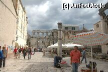 [P66] In palatul lui Diocletian, Split » foto by ambvision
 - 
<span class="allrVoted glyphicon glyphicon-heart hidden" id="av556"></span>
<a class="m-l-10 hidden" id="sv556" onclick="voting_Foto_DelVot(,556,415)" role="button">șterge vot <span class="glyphicon glyphicon-remove"></span></a>
<a id="v9556" class=" c-red"  onclick="voting_Foto_SetVot(556)" role="button"><span class="glyphicon glyphicon-heart-empty"></span> <b>LIKE</b> = Votează poza</a> <img class="hidden"  id="f556W9" src="/imagini/loader.gif" border="0" /><span class="AjErrMes hidden" id="e556ErM"></span>