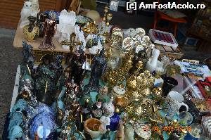 [P43] Oferta de suveniruri.  » foto by fregata
 - 
<span class="allrVoted glyphicon glyphicon-heart hidden" id="av635415"></span>
<a class="m-l-10 hidden" id="sv635415" onclick="voting_Foto_DelVot(,635415,430)" role="button">șterge vot <span class="glyphicon glyphicon-remove"></span></a>
<a id="v9635415" class=" c-red"  onclick="voting_Foto_SetVot(635415)" role="button"><span class="glyphicon glyphicon-heart-empty"></span> <b>LIKE</b> = Votează poza</a> <img class="hidden"  id="f635415W9" src="/imagini/loader.gif" border="0" /><span class="AjErrMes hidden" id="e635415ErM"></span>