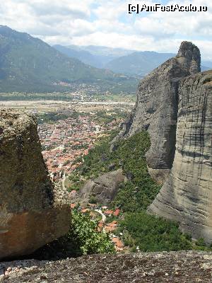 P24 [JUN-2012] Orasuli Kalambaka vazut de la Meteora