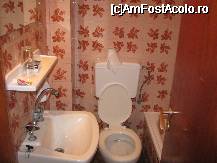[P01] Baia de la hotel Alkyon. Observati ca daca stati pe WC nu puteti inchide usa. » foto by jwalker
 - 
<span class="allrVoted glyphicon glyphicon-heart hidden" id="av17524"></span>
<a class="m-l-10 hidden" id="sv17524" onclick="voting_Foto_DelVot(,17524,436)" role="button">șterge vot <span class="glyphicon glyphicon-remove"></span></a>
<a id="v917524" class=" c-red"  onclick="voting_Foto_SetVot(17524)" role="button"><span class="glyphicon glyphicon-heart-empty"></span> <b>LIKE</b> = Votează poza</a> <img class="hidden"  id="f17524W9" src="/imagini/loader.gif" border="0" /><span class="AjErrMes hidden" id="e17524ErM"></span>