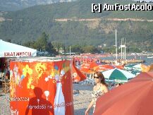 [P3x] in stanga drumului principal de acces la plaja, cum privesti catre mare, plaja e mai buna, dar si mai aglomerata. In planul secund se vede drumul cu serpentine ce coboara din directia Podgorica, din varful muntelui, de la aprox 1800 cred, direct in Budva » foto by tm67bru
 - 
<span class="allrVoted glyphicon glyphicon-heart hidden" id="av753"></span>
<a class="m-l-10 hidden" id="sv753" onclick="voting_Foto_DelVot(,753,442)" role="button">șterge vot <span class="glyphicon glyphicon-remove"></span></a>
<a id="v9753" class=" c-red"  onclick="voting_Foto_SetVot(753)" role="button"><span class="glyphicon glyphicon-heart-empty"></span> <b>LIKE</b> = Votează poza</a> <img class="hidden"  id="f753W9" src="/imagini/loader.gif" border="0" /><span class="AjErrMes hidden" id="e753ErM"></span>