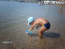 [P5x] gasisem intre timp o o portiune de plaja nu doar mai buna, ci si cu nisip la intrarea in apa; apa se adancea destul de lin, puteati intra fara probelem multi metri pana sa depaseasca 1.70m » foto by tm67bru
 - 
<span class="allrVoted glyphicon glyphicon-heart hidden" id="av755"></span>
<a class="m-l-10 hidden" id="sv755" onclick="voting_Foto_DelVot(,755,442)" role="button">șterge vot <span class="glyphicon glyphicon-remove"></span></a>
<a id="v9755" class=" c-red"  onclick="voting_Foto_SetVot(755)" role="button"><span class="glyphicon glyphicon-heart-empty"></span> <b>LIKE</b> = Votează poza</a> <img class="hidden"  id="f755W9" src="/imagini/loader.gif" border="0" /><span class="AjErrMes hidden" id="e755ErM"></span>