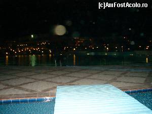 [P06] Piscina, noaptea.  » foto by Giorgios
 - 
<span class="allrVoted glyphicon glyphicon-heart hidden" id="av638147"></span>
<a class="m-l-10 hidden" id="sv638147" onclick="voting_Foto_DelVot(,638147,458)" role="button">șterge vot <span class="glyphicon glyphicon-remove"></span></a>
<a id="v9638147" class=" c-red"  onclick="voting_Foto_SetVot(638147)" role="button"><span class="glyphicon glyphicon-heart-empty"></span> <b>LIKE</b> = Votează poza</a> <img class="hidden"  id="f638147W9" src="/imagini/loader.gif" border="0" /><span class="AjErrMes hidden" id="e638147ErM"></span>