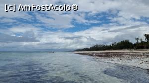 [P04] Diani Beach » foto by robert
 - 
<span class="allrVoted glyphicon glyphicon-heart hidden" id="av1247663"></span>
<a class="m-l-10 hidden" id="sv1247663" onclick="voting_Foto_DelVot(,1247663,459)" role="button">șterge vot <span class="glyphicon glyphicon-remove"></span></a>
<a id="v91247663" class=" c-red"  onclick="voting_Foto_SetVot(1247663)" role="button"><span class="glyphicon glyphicon-heart-empty"></span> <b>LIKE</b> = Votează poza</a> <img class="hidden"  id="f1247663W9" src="/imagini/loader.gif" border="0" /><span class="AjErrMes hidden" id="e1247663ErM"></span>