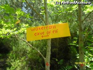 [P10] Indicator spre cascada si casuta piticilor. Urmariti sagetile. Luati-va apa eventual ceva de rontait.  » foto by viorica purdel
 - 
<span class="allrVoted glyphicon glyphicon-heart hidden" id="av605601"></span>
<a class="m-l-10 hidden" id="sv605601" onclick="voting_Foto_DelVot(,605601,460)" role="button">șterge vot <span class="glyphicon glyphicon-remove"></span></a>
<a id="v9605601" class=" c-red"  onclick="voting_Foto_SetVot(605601)" role="button"><span class="glyphicon glyphicon-heart-empty"></span> <b>LIKE</b> = Votează poza</a> <img class="hidden"  id="f605601W9" src="/imagini/loader.gif" border="0" /><span class="AjErrMes hidden" id="e605601ErM"></span>