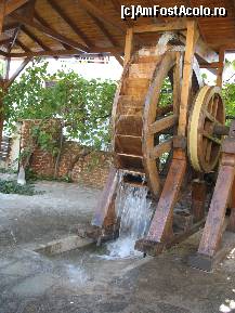 [P15] Stramosul fabricii de ulei de masline din Panagia » foto by almona
 - 
<span class="allrVoted glyphicon glyphicon-heart hidden" id="av141183"></span>
<a class="m-l-10 hidden" id="sv141183" onclick="voting_Foto_DelVot(,141183,460)" role="button">șterge vot <span class="glyphicon glyphicon-remove"></span></a>
<a id="v9141183" class=" c-red"  onclick="voting_Foto_SetVot(141183)" role="button"><span class="glyphicon glyphicon-heart-empty"></span> <b>LIKE</b> = Votează poza</a> <img class="hidden"  id="f141183W9" src="/imagini/loader.gif" border="0" /><span class="AjErrMes hidden" id="e141183ErM"></span>
