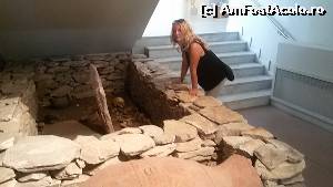 [P25] Mormant grecesc. Din cate am inteles asa era obiceiul ca ei sa fie inmormantati sub casa, iar copiii decedati pusi in acel ulcior langa mormantul parintilor » foto by CarmenTina
 - 
<span class="allrVoted glyphicon glyphicon-heart hidden" id="av671295"></span>
<a class="m-l-10 hidden" id="sv671295" onclick="voting_Foto_DelVot(,671295,460)" role="button">șterge vot <span class="glyphicon glyphicon-remove"></span></a>
<a id="v9671295" class=" c-red"  onclick="voting_Foto_SetVot(671295)" role="button"><span class="glyphicon glyphicon-heart-empty"></span> <b>LIKE</b> = Votează poza</a> <img class="hidden"  id="f671295W9" src="/imagini/loader.gif" border="0" /><span class="AjErrMes hidden" id="e671295ErM"></span>