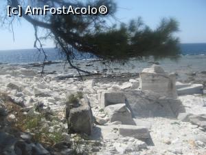 [P17] Cariera abandonata de marmura de langa Capul Aliki » foto by dorgo
 - 
<span class="allrVoted glyphicon glyphicon-heart hidden" id="av773869"></span>
<a class="m-l-10 hidden" id="sv773869" onclick="voting_Foto_DelVot(,773869,460)" role="button">șterge vot <span class="glyphicon glyphicon-remove"></span></a>
<a id="v9773869" class=" c-red"  onclick="voting_Foto_SetVot(773869)" role="button"><span class="glyphicon glyphicon-heart-empty"></span> <b>LIKE</b> = Votează poza</a> <img class="hidden"  id="f773869W9" src="/imagini/loader.gif" border="0" /><span class="AjErrMes hidden" id="e773869ErM"></span>