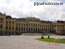 [P07] Palatul Schonbrunn, loc de resedinta a familiei de Habsburg » foto by zpedro*
 - 
<span class="allrVoted glyphicon glyphicon-heart hidden" id="av115388"></span>
<a class="m-l-10 hidden" id="sv115388" onclick="voting_Foto_DelVot(,115388,461)" role="button">șterge vot <span class="glyphicon glyphicon-remove"></span></a>
<a id="v9115388" class=" c-red"  onclick="voting_Foto_SetVot(115388)" role="button"><span class="glyphicon glyphicon-heart-empty"></span> <b>LIKE</b> = Votează poza</a> <img class="hidden"  id="f115388W9" src="/imagini/loader.gif" border="0" /><span class="AjErrMes hidden" id="e115388ErM"></span>