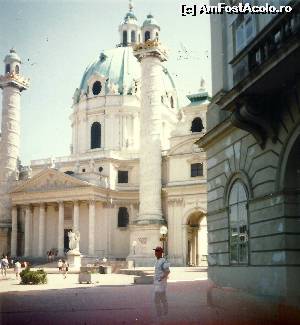 [P10] Basilica Sântul Petru - Viena » foto by Dan-Ioan
 - 
<span class="allrVoted glyphicon glyphicon-heart hidden" id="av566915"></span>
<a class="m-l-10 hidden" id="sv566915" onclick="voting_Foto_DelVot(,566915,461)" role="button">șterge vot <span class="glyphicon glyphicon-remove"></span></a>
<a id="v9566915" class=" c-red"  onclick="voting_Foto_SetVot(566915)" role="button"><span class="glyphicon glyphicon-heart-empty"></span> <b>LIKE</b> = Votează poza</a> <img class="hidden"  id="f566915W9" src="/imagini/loader.gif" border="0" /><span class="AjErrMes hidden" id="e566915ErM"></span>