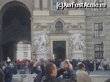 [P14] turistii din Viena » foto by D@vid
 - 
<span class="allrVoted glyphicon glyphicon-heart hidden" id="av104709"></span>
<a class="m-l-10 hidden" id="sv104709" onclick="voting_Foto_DelVot(,104709,461)" role="button">șterge vot <span class="glyphicon glyphicon-remove"></span></a>
<a id="v9104709" class=" c-red"  onclick="voting_Foto_SetVot(104709)" role="button"><span class="glyphicon glyphicon-heart-empty"></span> <b>LIKE</b> = Votează poza</a> <img class="hidden"  id="f104709W9" src="/imagini/loader.gif" border="0" /><span class="AjErrMes hidden" id="e104709ErM"></span>