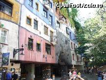 [P32] Viena - Huntertwasser-Krawina Haus. » foto by Dragoș_MD
 - 
<span class="allrVoted glyphicon glyphicon-heart hidden" id="av222066"></span>
<a class="m-l-10 hidden" id="sv222066" onclick="voting_Foto_DelVot(,222066,461)" role="button">șterge vot <span class="glyphicon glyphicon-remove"></span></a>
<a id="v9222066" class=" c-red"  onclick="voting_Foto_SetVot(222066)" role="button"><span class="glyphicon glyphicon-heart-empty"></span> <b>LIKE</b> = Votează poza</a> <img class="hidden"  id="f222066W9" src="/imagini/loader.gif" border="0" /><span class="AjErrMes hidden" id="e222066ErM"></span>