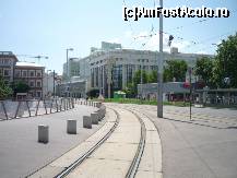 [P07] Viena - prin oraş. » foto by Dragoș_MD
 - 
<span class="allrVoted glyphicon glyphicon-heart hidden" id="av222034"></span>
<a class="m-l-10 hidden" id="sv222034" onclick="voting_Foto_DelVot(,222034,461)" role="button">șterge vot <span class="glyphicon glyphicon-remove"></span></a>
<a id="v9222034" class=" c-red"  onclick="voting_Foto_SetVot(222034)" role="button"><span class="glyphicon glyphicon-heart-empty"></span> <b>LIKE</b> = Votează poza</a> <img class="hidden"  id="f222034W9" src="/imagini/loader.gif" border="0" /><span class="AjErrMes hidden" id="e222034ErM"></span>